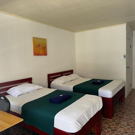 Transit Motel Mulifanua Eksteriør billede