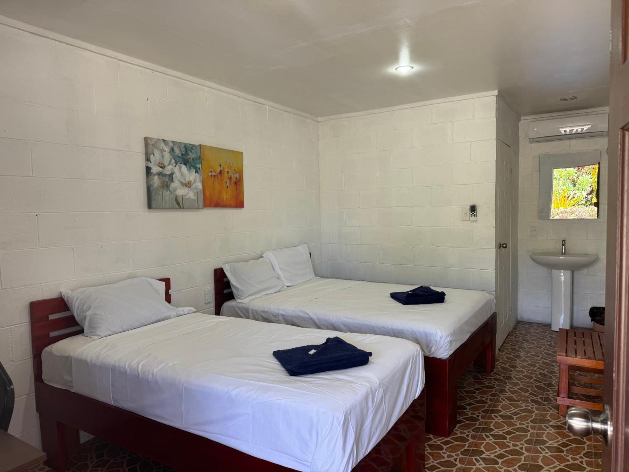 Transit Motel Mulifanua Eksteriør billede
