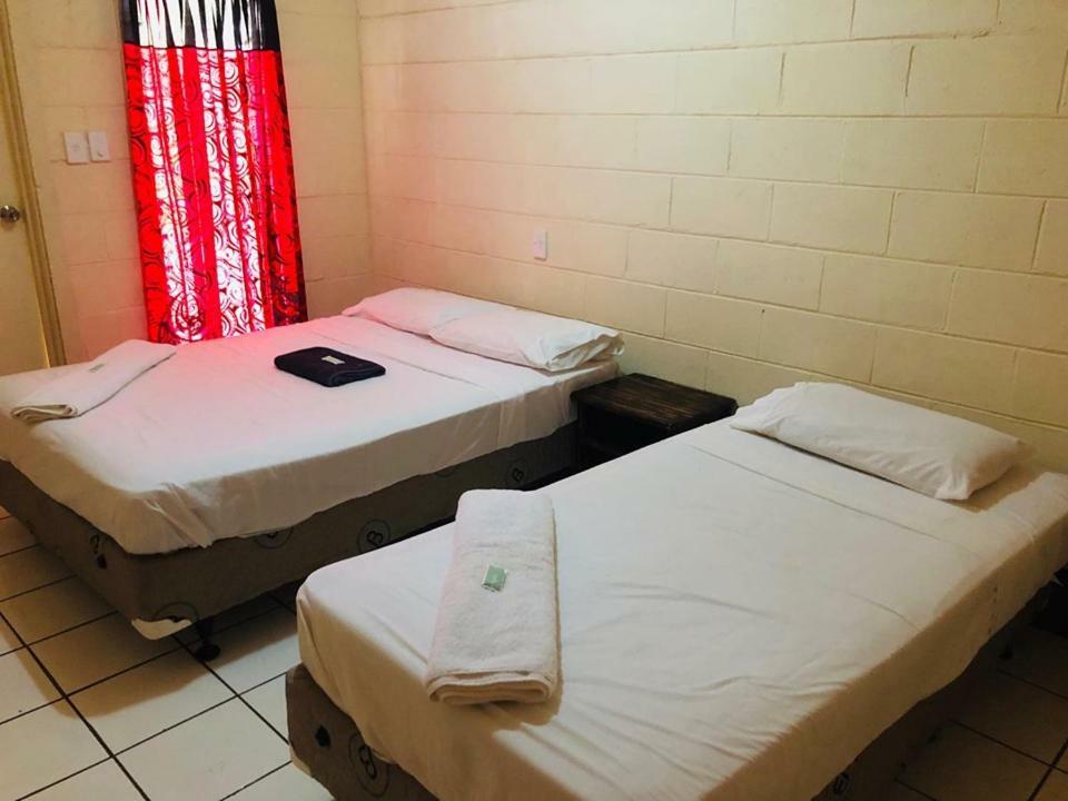 Transit Motel Mulifanua Eksteriør billede